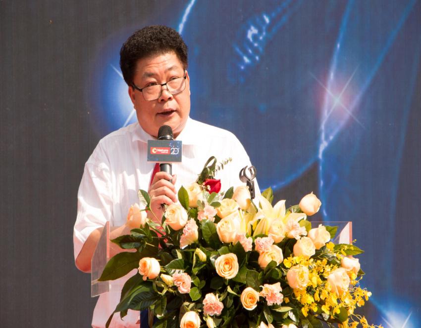 大自然家居執行董事兼高級顧問佘建彬致辭.jpg