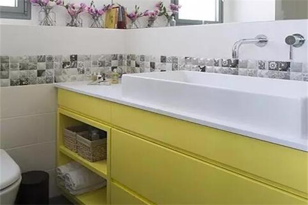 70㎡現代兩居，簡約與功能兼得.jpg