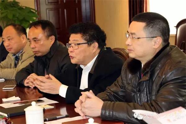 國務院參事團劉燕華一行蒞臨大自然家居參觀指導.jpg